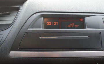 Citroen C5 III Tourer 2.0 HDi FAP 136KM 2009 Citroen C5 Citroen C5 Tourer HDi 135 FAP Exclusive 2.0 Diesel 136KM, zdjęcie 24