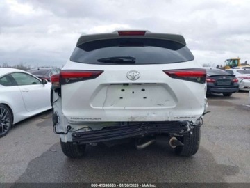 Toyota Highlander III 2024 Toyota Highlander Platinum, 2024r., 2.4L 2.4 Benzyna 265KM, zdjęcie 7