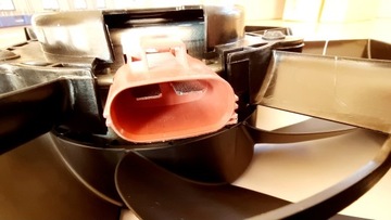 ВЕНТИЛЯТОР РАДИАТОРА TRANSIT /TOURNEO COURIER 14- 2225636 _ ET76-8C607-FE