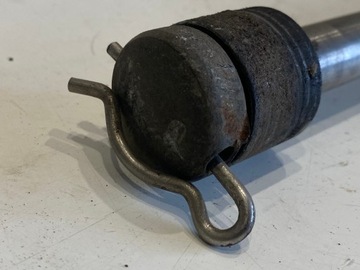 SUZUKI GSX 400E 400 E 82-87 ОСЬ ШПИЛЬКИ КОЛЕСА