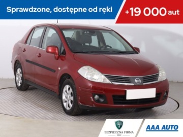 Nissan Tiida Sedan 1.6 i 110KM 2009