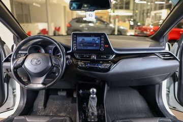 Toyota C-HR I Crossover Facelifting 2.0 Hybrid Dynamic Force 184KM 2019 Toyota C-HR 2.0 Hybrid Selection 2.0 Hybryda 184KM, zdjęcie 5