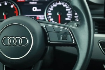 Audi A4 B9 Limousine Facelifting 2.0 35 TFSI 150KM 2023 Audi A4 35 TFSI, Salon Polska, Serwis ASO, zdjęcie 17