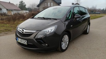 Opel Zafira C Tourer 1.4 Turbo ECOTEC 140KM 2015 Opel Zafira Opel Zafira C 20152016 1.4 Turbo 140KM Benzyna 7 Osobowa Nie, zdjęcie 4