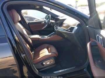BMW X6 G06 2025 BMW X6 xDrive40i 2025 3.0 Benzyna 375KM, zdjęcie 9