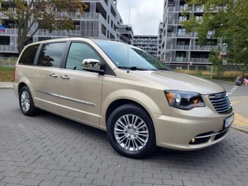 Chrysler Town & Country V 2013
