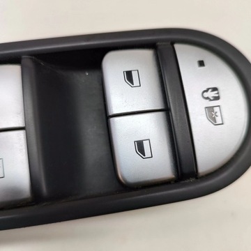 HYUNDAI IONIQ 5 2021 PŘEDNÍ STRANA LEVÝ KNOFLÍKY SKEL