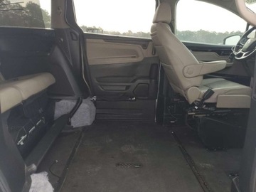 Honda Odyssey IV 2021 Honda Odyssey Touring 2021 3.5l 3.5 Benzyna 280KM, zdjęcie 11