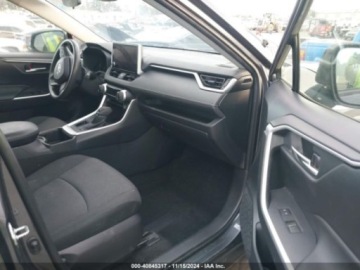 Toyota 2023 Toyota RAV4 2023r., XLE, od ubezpieczalni 2.5 Benzyna 203KM, zdjęcie 8