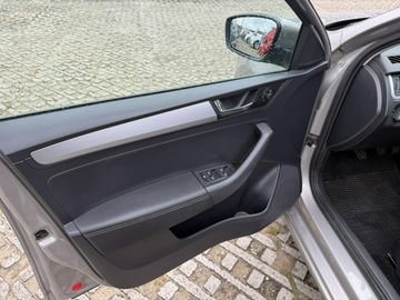 Skoda Rapid II Liftback Facelifting 1.0 TSI 110KM 2017 Škoda RAPID Skoda RAPID 1,0 benzyna 110KM salon, zdjęcie 13