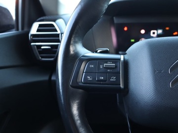 Citroen C4 III SUV 1.2 PureTech 130KM 2022 Citroen C4 1.2 PureTech, Salon Polska, zdjęcie 16