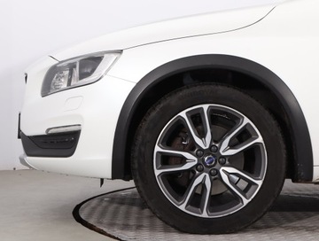 Volvo S60 II Cross Country 2.0 T5 245KM 2016 Volvo S60 T5, Salon Polska, Serwis ASO, 4X4, zdjęcie 13
