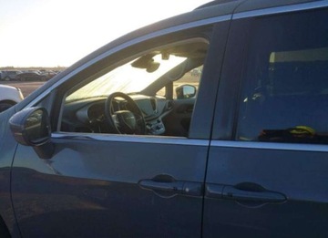 Chrysler Pacifica II 2022 Chrysler Pacifica 2022, 3.6L, TOURING L, po gradobiciu 3.6 Benzyna 287KM, zdjęcie 2