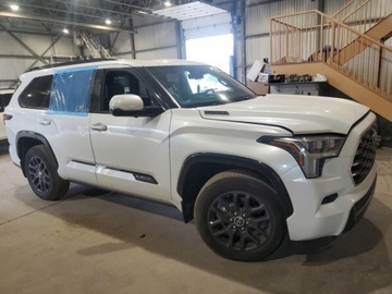 Toyota Sequoia II 2023 Toyota Sequoia 2023 Toyota Sequoia SR5 4WD , Run and Drive , od firmy ubez, zdjęcie 2