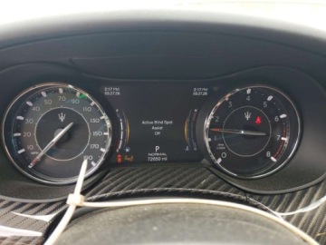 Maserati Quattroporte II 2022 Maserati Quattroporte Modena 2022 3.0 Benzyna 424KM, zdjęcie 9