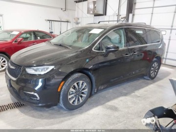 Chrysler Pacifica II 2021 Chrysler Pacifica Touring L 2021 3.6l 3.6 Hybryda 260KM, zdjęcie 1