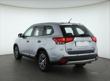 Mitsubishi Outlander III SUV Facelifting 2015 2.0 MIVEC 150KM 2016 Mitsubishi Outlander 2.0, Salon Polska, Klima, zdjęcie 3