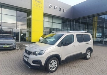 Peugeot Rifter Standard 1.2 PureTech 130KM 2021 Peugeot Rifter Pierwszy wlasciciel. Salon Polska 1.2 Benzyna 131KM