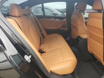 BMW Seria 5 G30-G31 2021 BMW Seria 5 BMW G30 M550xi, od ubezpieczalni 4.4 Benzyna 523KM, zdjęcie 9