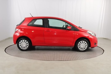 Toyota Yaris III Hatchback 5d 1.0 VVT-i 69KM 2013 Toyota Yaris 1.0 VVT-i, Salon Polska, Klima, zdjęcie 5