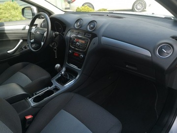 Ford Mondeo IV Hatchback 2.0 Duratorq TDCi DPF 140KM 2014 Ford Mondeo 2.0TDCI 140KM # Klima # Ledy #, zdjęcie 15