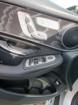 Mercedes GLC C253 SUV Facelifting 2.0 220d 194KM 2019 Mercedes GLC 220 GLC 4 Matic Lift 130.tys km, zdjęcie 6
