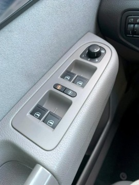 Seat Alhambra I (7MS) Minivan Facelifting 2.0 TDI 140KM 2010 Seat Alhambra 7 osób, zdjęcie 17