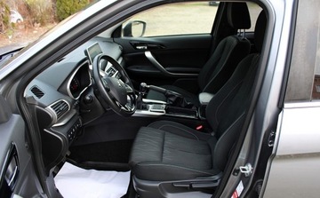 Mitsubishi Eclipse Cross SUV 1.5 T 163KM 2018 Mitsubishi Eclipse Cross Bogato Wyposazony Bezwypadkowy 1.5 Benzyna, zdjęcie 12