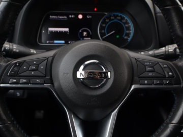 Nissan Leaf II Hatchback Elektryczny 40kWh 150KM 2018 Nissan Leaf 40 kWh, SoH 89%, Salon Polska, zdjęcie 15