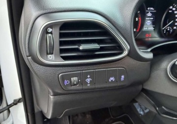 Hyundai i30 II Wagon Facelifting 1.6 CRDi 110KM 2017 Hyundai i30 1.6Crdi 110 PS NAVI Kamera Extra stan 1.6 Diesel 110KM, zdjęcie 13