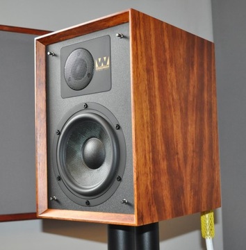 WHARFEDALE DENTON MAHOGANY + CAMBRIDGE AUDIO AXR85
