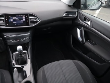 Peugeot 308 II SW 1.2 PureTech 130KM 2015 Peugeot 308 1.2 e-THP, Salon Polska, Serwis ASO, zdjęcie 7