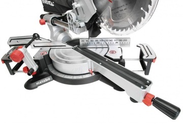 Metabo KGS 305 Angle Saw с кормом