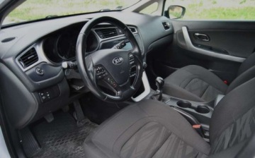 Kia Ceed II Kombi Facelifting 1.6 CRDi 110KM 2017 Kia Ceed GWARANCJA, LIFT, Salon PL, 2017r, 1.6 Diesel, 2 Komplety opon, zdjęcie 4