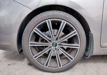 Kia Carens IV Minivan Facelifting 1.7 VGT CRDI 141KM 2017 Kia Carens 1.7 Diesel 141KM, zdjęcie 25