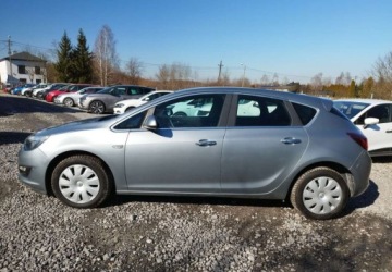 Opel Astra J Hatchback 5d 1.4 Turbo ECOTEC 120KM 2012 Opel Astra Opel Astra j 1.4 16v klima pdc kamera navi stan bdb gwarncja pr, zdjęcie 6