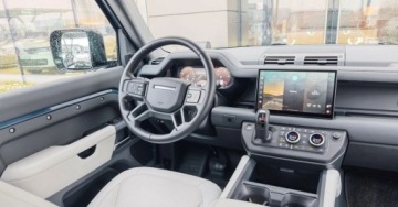 Land Rover Defender IV (L663) 2025 Land Rover Defender 3.0 Diesel 300KM, zdjęcie 17