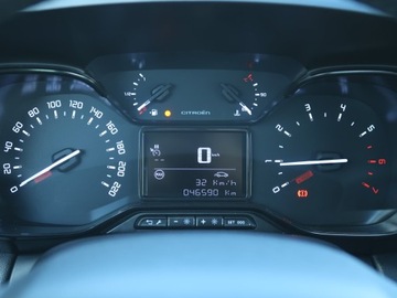 Citroen C3 Aircross  I Crossover Facelifting 1.2 PureTech 110KM 2022 Citroen C3 Aircross 1.2 PureTech, Salon Polska, zdjęcie 10