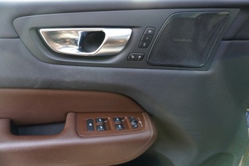 Volvo XC60 II 2020 Volvo XC 60 T8 AWD Plug-In Tempomat Kamera SalonPL Panorama FV23, zdjęcie 17