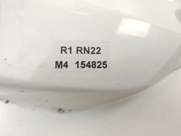 YAMAHA R1 RN22 ЗАПРАВКА КРЫШКИ БАКА