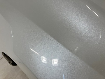 AURIS II BLATNÍK PŘEDNÍ PRAVÝ 070