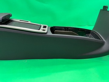 РАМА ЦЕНТРАЛЬНОГО ТУННЕЛЬНОГО ПОДЛОКОТНИКА 30755374 VOLVO C30 06- ЕВРОПА