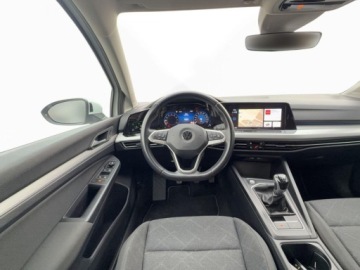 Volkswagen Golf VIII Hatchback 1.5 TSI EVO 130KM 2022 Volkswagen Golf Life 1.5 TSI 130KM, Serwis ASO, Gwarancja, FV23 1.5 129KM, zdjęcie 11