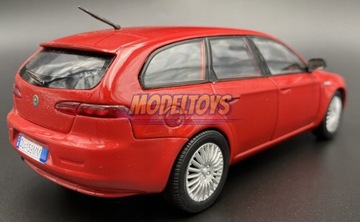 Металлическая модель Alfa Romeo 159 SW 1:24 Motormax 73372