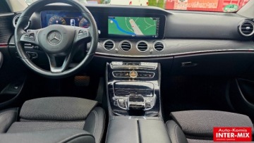 Mercedes Klasa E W213 Limuzyna 2.0 250 211KM 2017 Mercedes-Benz Klasa E E250 Zarejestrowany 2.0 Benzyna 210KM, zdjęcie 36