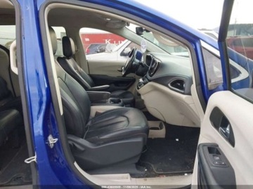 Chrysler Pacifica II 2021 Chrysler Pacifica Touring L, 2021r., 3.6L 3.6 Benzyna 287KM, zdjęcie 8