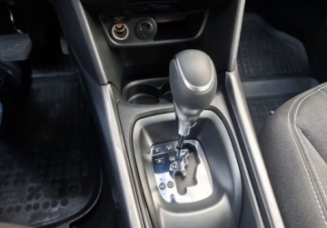 Peugeot 2008 I SUV Facelifting 1.2 PureTech 110KM 2018 Peugeot 2008 1.2 Pure Tech Style SalonPL Od Reki Serwis ASO Gwarancja 1.2, zdjęcie 11