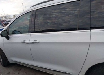 Chrysler Pacifica II 2023 Chrysler Pacifica Limited AWD 3.6 Hybryda 287KM, zdjęcie 3