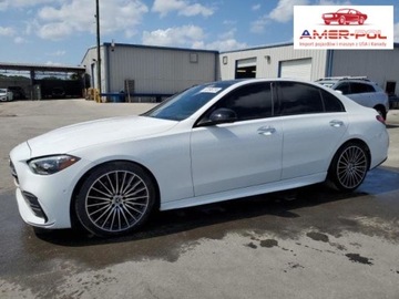 Mercedes 2022 Mercedes-Benz Klasa C 2022, 2.0L, 4x4, od ubezpieczalni 2.0 Benzyna 255KM