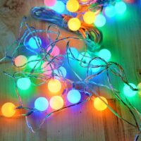 Lampki choinkowe KULKI 20 LED 2 m na baterie - Multikolor Kolorowe
